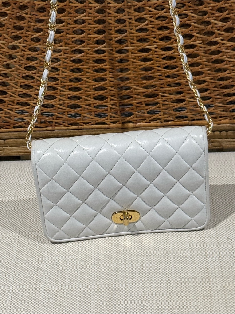Vintage White Kamarel Clutch/Crossbody Purse